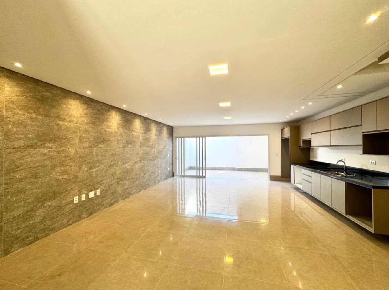 Casa em condomínio para alugar com 3 quartos, 245 m² - Taquaral — foto 3