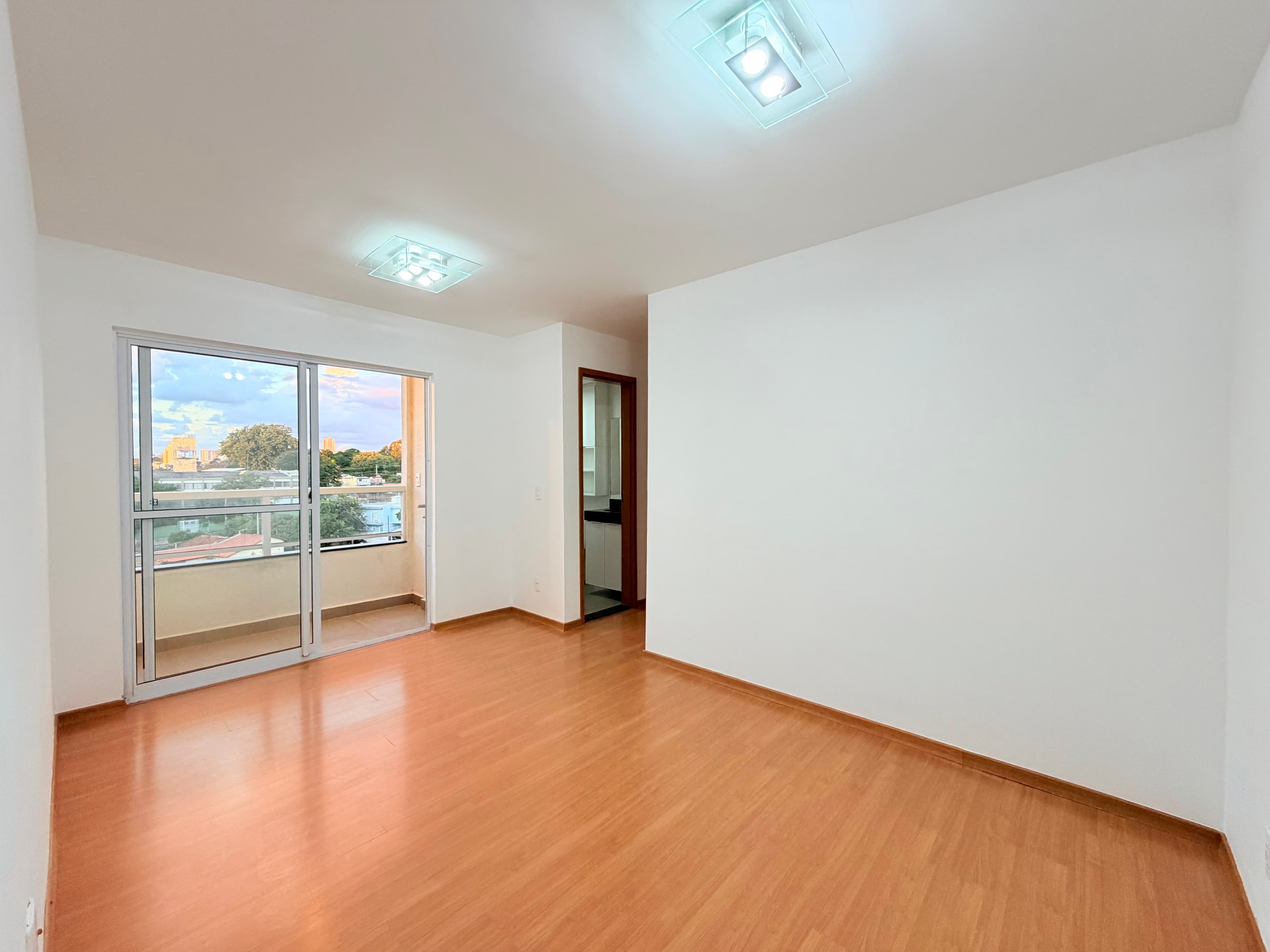 Apartamento à venda com 2 quartos, 54 m² - Fundação da Casa Popular — foto 2